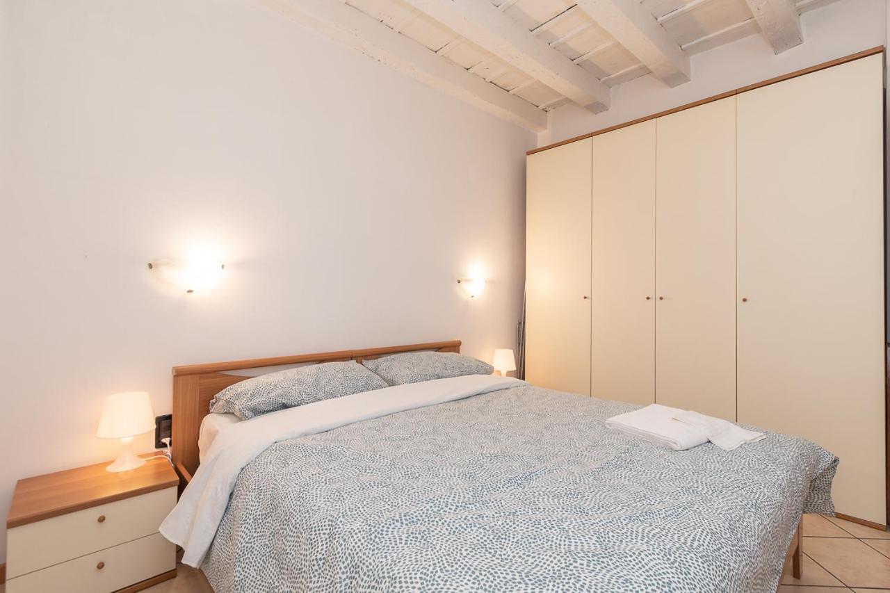 Appartamento Bilocale 1 Piazza Vittoria - Affitti Brevi Italia Brescia Exteriör bild