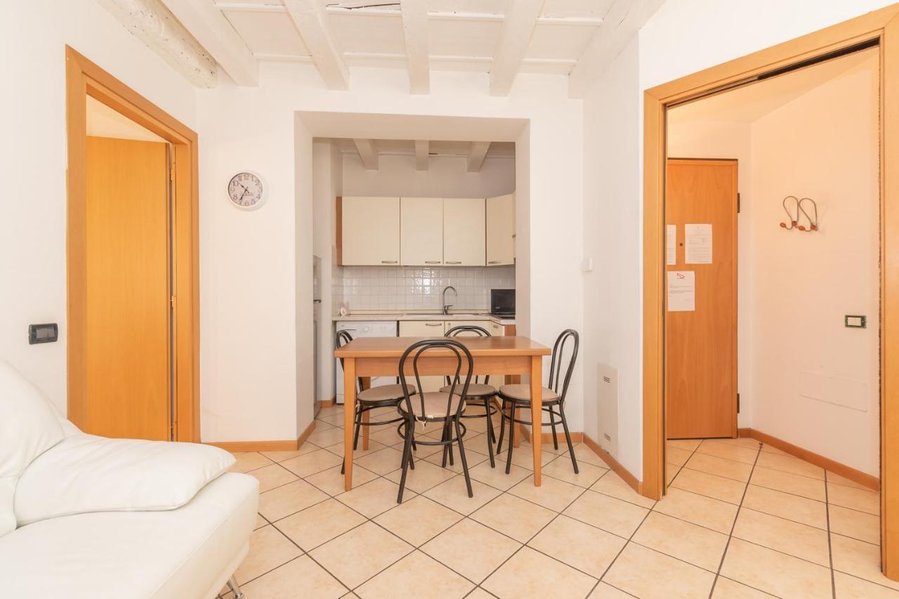 Appartamento Bilocale 1 Piazza Vittoria - Affitti Brevi Italia Brescia Exteriör bild