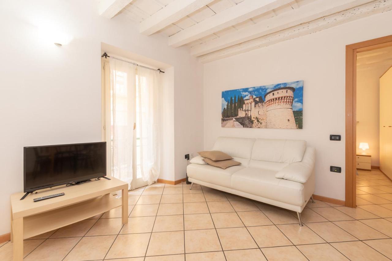 Appartamento Bilocale 1 Piazza Vittoria - Affitti Brevi Italia Brescia Exteriör bild