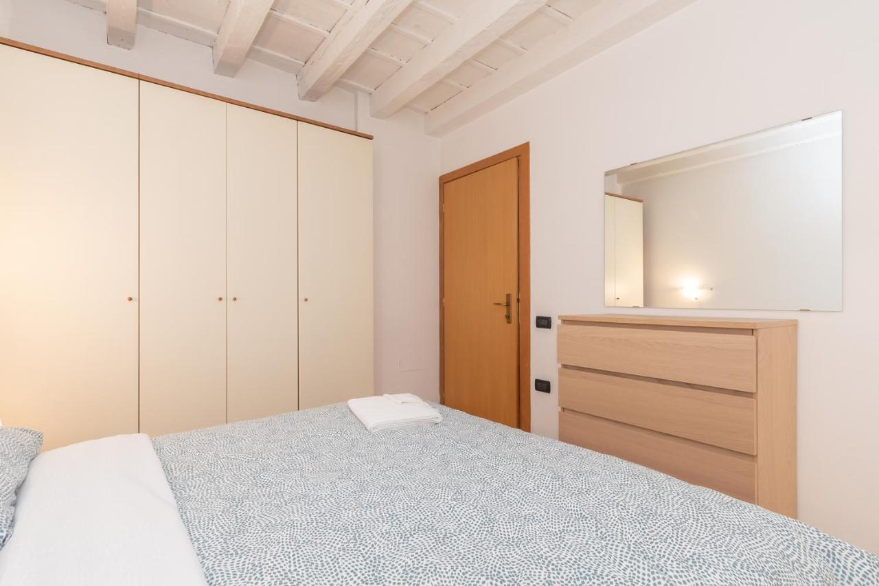 Appartamento Bilocale 1 Piazza Vittoria - Affitti Brevi Italia Brescia Exteriör bild